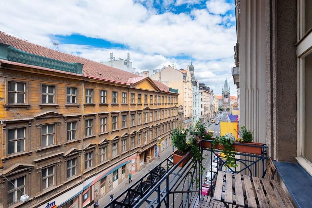 Spacious Apartment With Balcony At Wenceslas Sq Πράγα Εξωτερικό φωτογραφία